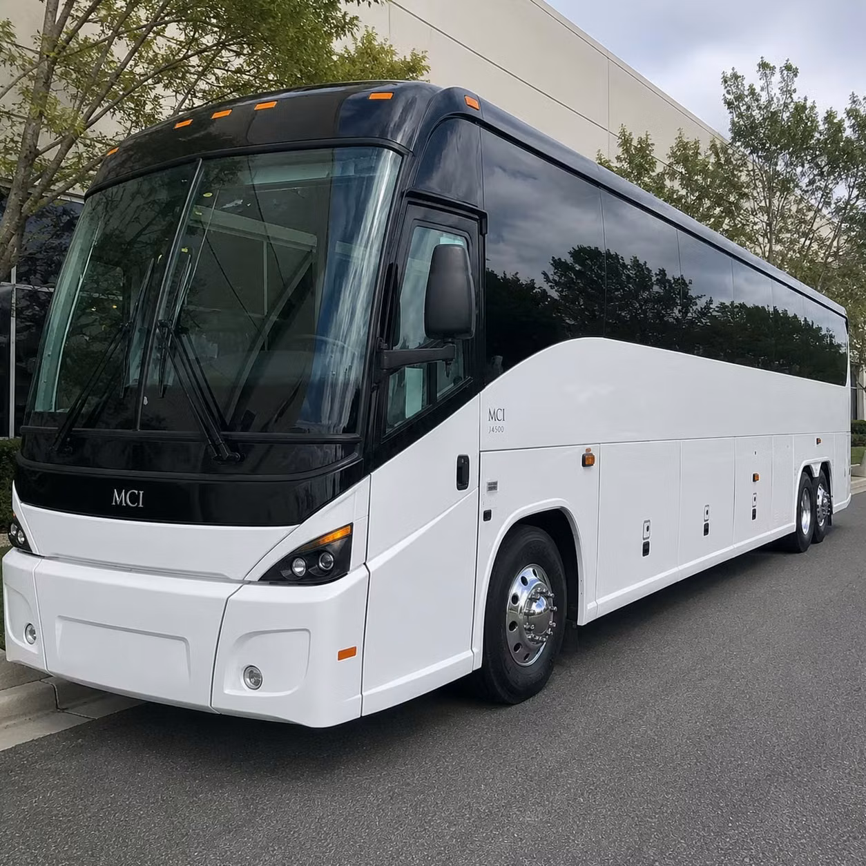 charterbuspalmbay com lets you book cruise transfers from palm bay to port canaveral with ease